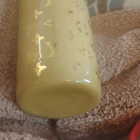 Clear Louis Vuitton Tumbler with Lid - Picture 3 of 4
